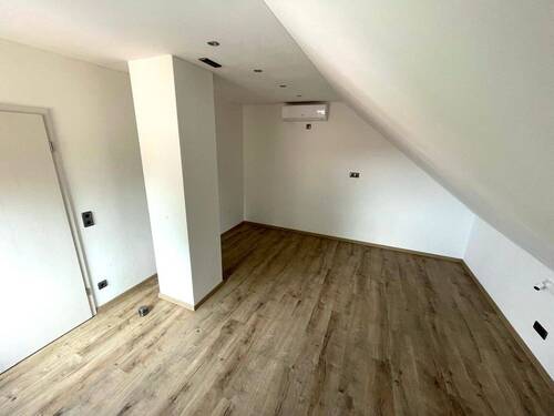 Schlafzimmer - aktueller Zustand - 