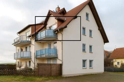 Ansicht vom Parkplatz - 3 Zimmer Etagenwohnung in Naumburg