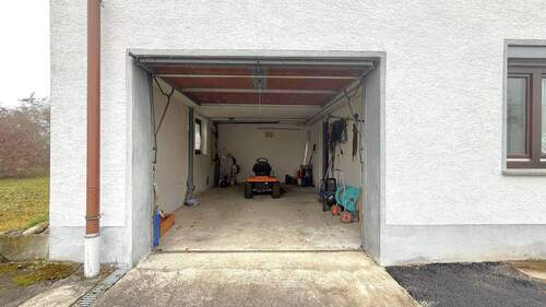 Garage - 
