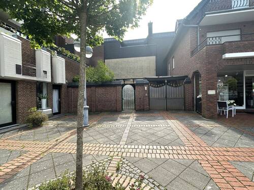 Zugang - 6 Zimmer Mehrfamilienhaus, Wohnhaus in Geilenkirchen