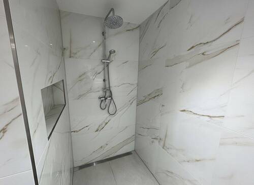 Badezimmer Duschbereich - 