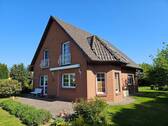 Südecke.jpg - Gleich zum einziehen kurz vor der Stadt! Haus, Hof mit Garten, Garagen u. Carport