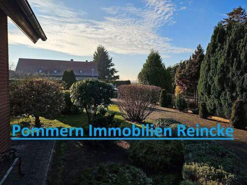 Blick zur Auffahrt.jpg - 