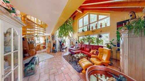 Wohnzimmer - 6 Zimmer Einfamilienhaus zum Kaufen in Retzstadt