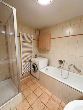 Badezimmer Ansicht 2 - 