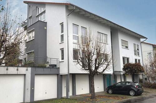 Ansicht - 3 ½-Zimmer-Wohnung mit Terrasse und Gartenanteil in Fellbach-Schmiden