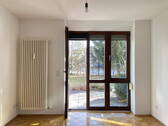 Wohnzimmer zur Terrasse - Terrassenwohnung mit 44,00 m&sup2; in Eching zum Kaufen