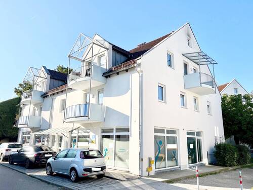Hausansicht I - IMMOBILIEN SCHNEIDER - schöne, gepflegte und zentrale Praxisflächen zu verkaufen