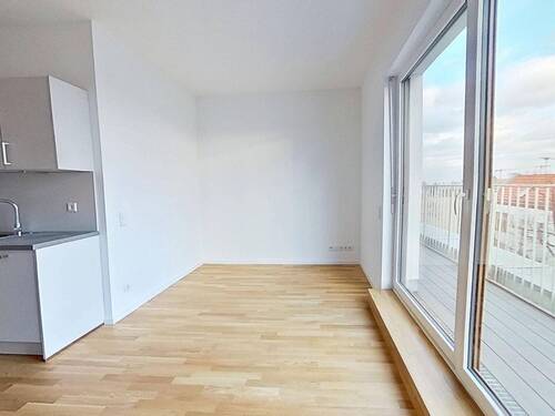 Ansicht II: Wohn- und Esszimmer mit offenem Küchenbereich - 2 Zimmer Etagenwohnung zur Miete in Berlin