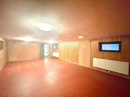 riesiger Partykeller - 