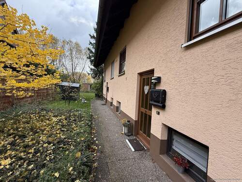 Bild 2 - 7 Zimmer Doppelhaushälfte zum Kaufen in Höchstadt a.d.Aisch