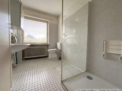 Bad im Erdgeschoss - Einfamilienhaus mit 186,00 m&sup2; in Quickborn zum Kaufen