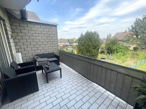 Schöner Terrassenbalkon mit Grünblick - 