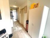 Fluransicht zum Wohnbereich - 