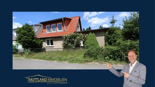 Hausansicht - Ihr neues Zuhause in Stralsund: Doppelhaushälfte mit Wintergarten und großem Garten