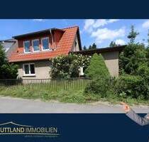 Ihr neues Zuhause in Stralsund: Doppelhaushälfte mit Wintergarten und großem Garten