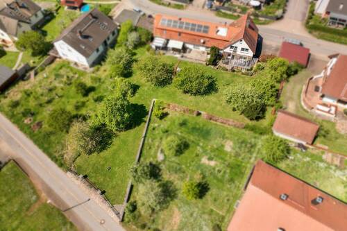 Grundstück - 5 Zimmer Doppelhaushälfte zum Kaufen in Stegaurach