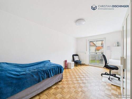 Schlafzimmer - 3 Zimmer Etagenwohnung in Regensburg