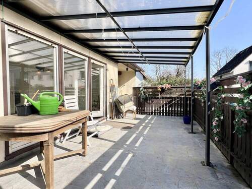 BALKONTERRASSE - 6 Zimmer Einfamilienhaus zum Kaufen in Hofheim