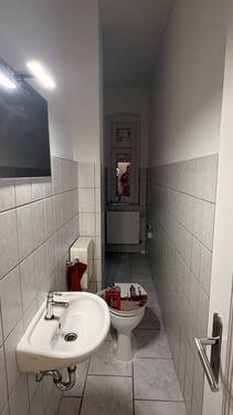 WC - 