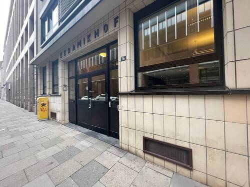 Eingang - 3 Zimmer Büro zur Miete in Hamburg / Altstadt