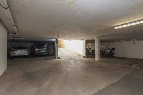 Tiefgarage - 