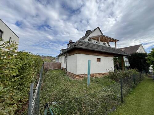 Rückseite - 4 Zimmer Doppelhaushälfte zum Kaufen in Kassel / Jungfernkopf