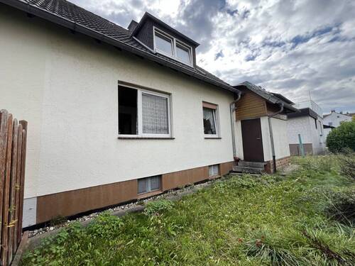 Seitenansicht - 4 Zimmer Doppelhaushälfte in Kassel / Jungfernkopf