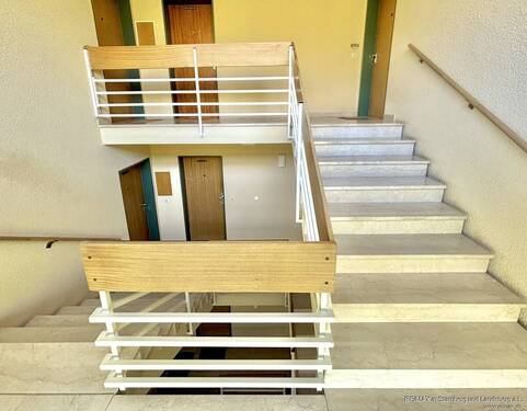 Helles Treppenhaus - 2 Zimmer Etagenwohnung in Landsberg am Lech