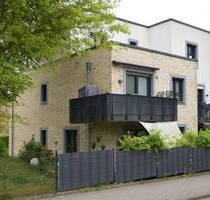 Hamburg Billstedt OT Kirchsteinbek - Charmante 4 Zimmer Wohnung im 1.OG mit Balkon und Tiefgaragenstellplatz zu vermieten