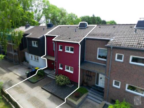Straßenansicht - Gepflegtes Reihenhaus mit Garage, Terrasse und Balkon in ruhiger Wohnlage von Alsdorf Ofden