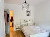 Schlafzimmer - 2 Zimmer Etagenwohnung in München