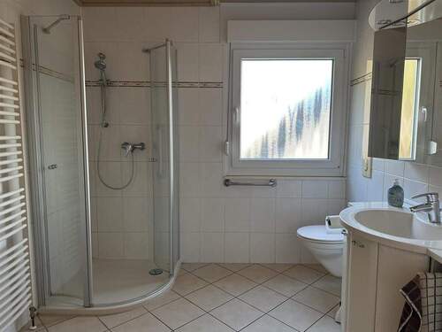 Badezimmer Erdgeschoss - 