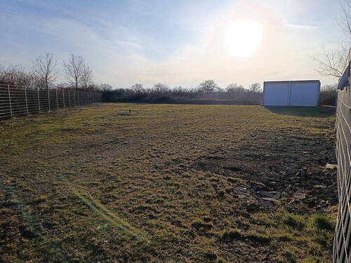 Bild 1 - Freifläche Grundstück Stellplatz zu vermieten