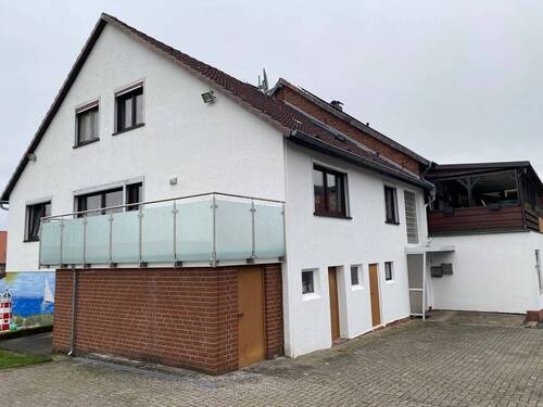 Außenansicht - Mehrfamilienhaus, Wohnhaus mit 419,00 m&sup2; in Bovenden / Reyershausen zum Kaufen