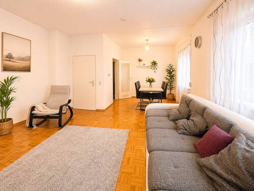 Wohnzimmer - 3 Zimmer Etagenwohnung in Neu-Ulm