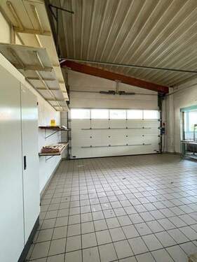 Produktionshalle - 