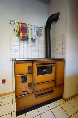 Holzofen in der Küche - 