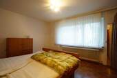 Schlafzimmer im Erdgeschoss - 