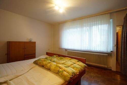 Schlafzimmer im Erdgeschoss - 