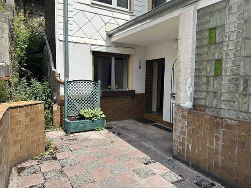 Eingangsbereich - 5 Zimmer Einfamilienhaus zum Kaufen in Heimbach