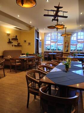 Restaurant - 