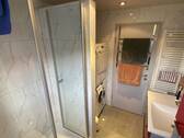 Bad mit Platz für Waschmaschine und Trockner - 