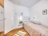 Schlafzimmer 2 - 