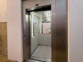Personenaufzug - 7 Zimmer Büro in Mannheim