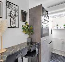 Charmante 2-Zimmer-Wohnung mit Balkon über den Dächern Berlins