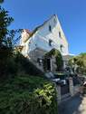 seitliche Vorderansicht - 8 Zimmer Mehrfamilienhaus, Wohnhaus zum Kaufen in Coburg
