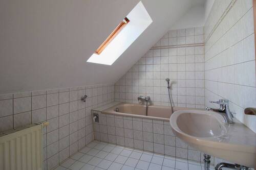 Beispiel Bad mit Wanne - 