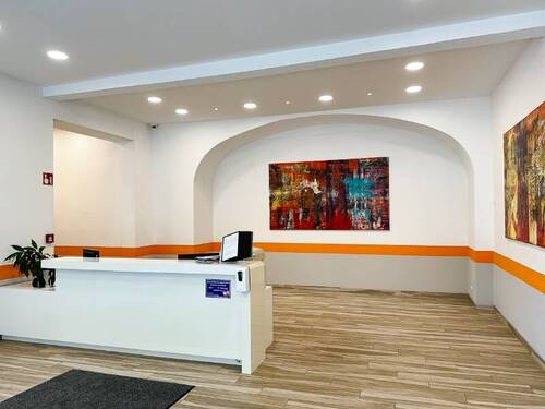 2 Repräsentativer Empfang - Halle zum Kaufen in Kirschau