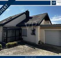 RESERVIERT Herrlicher Blick über Bad Neustadt - saniertes Familiendomizil mit Einliegerwohnung - Bad Neustadt an der Saale / Herschfeld